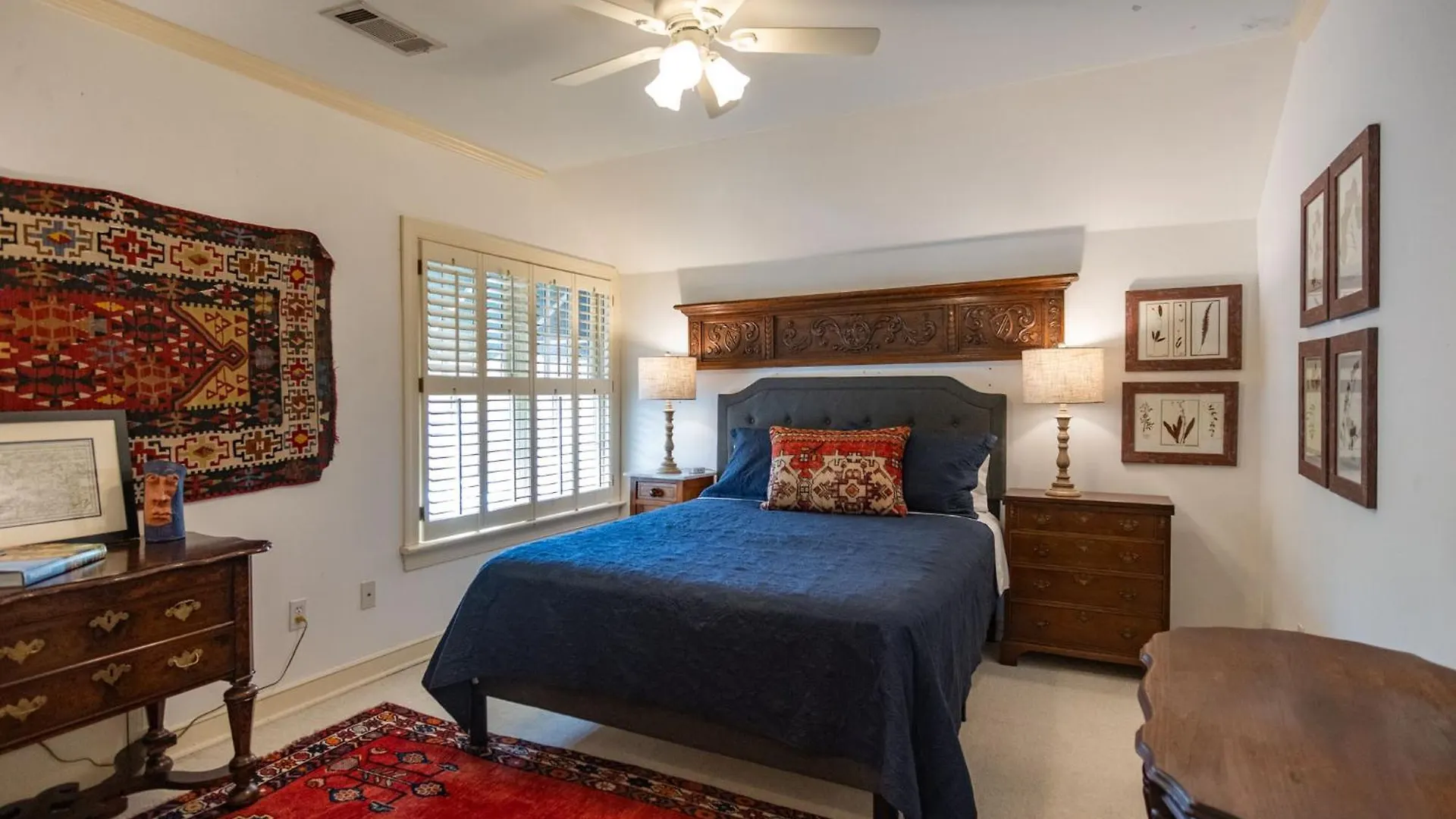 Classic Central Memphis Four Bedroom Home Вилла