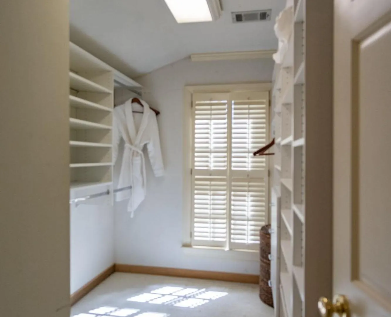 Classic Central Memphis Four Bedroom Home Вилла